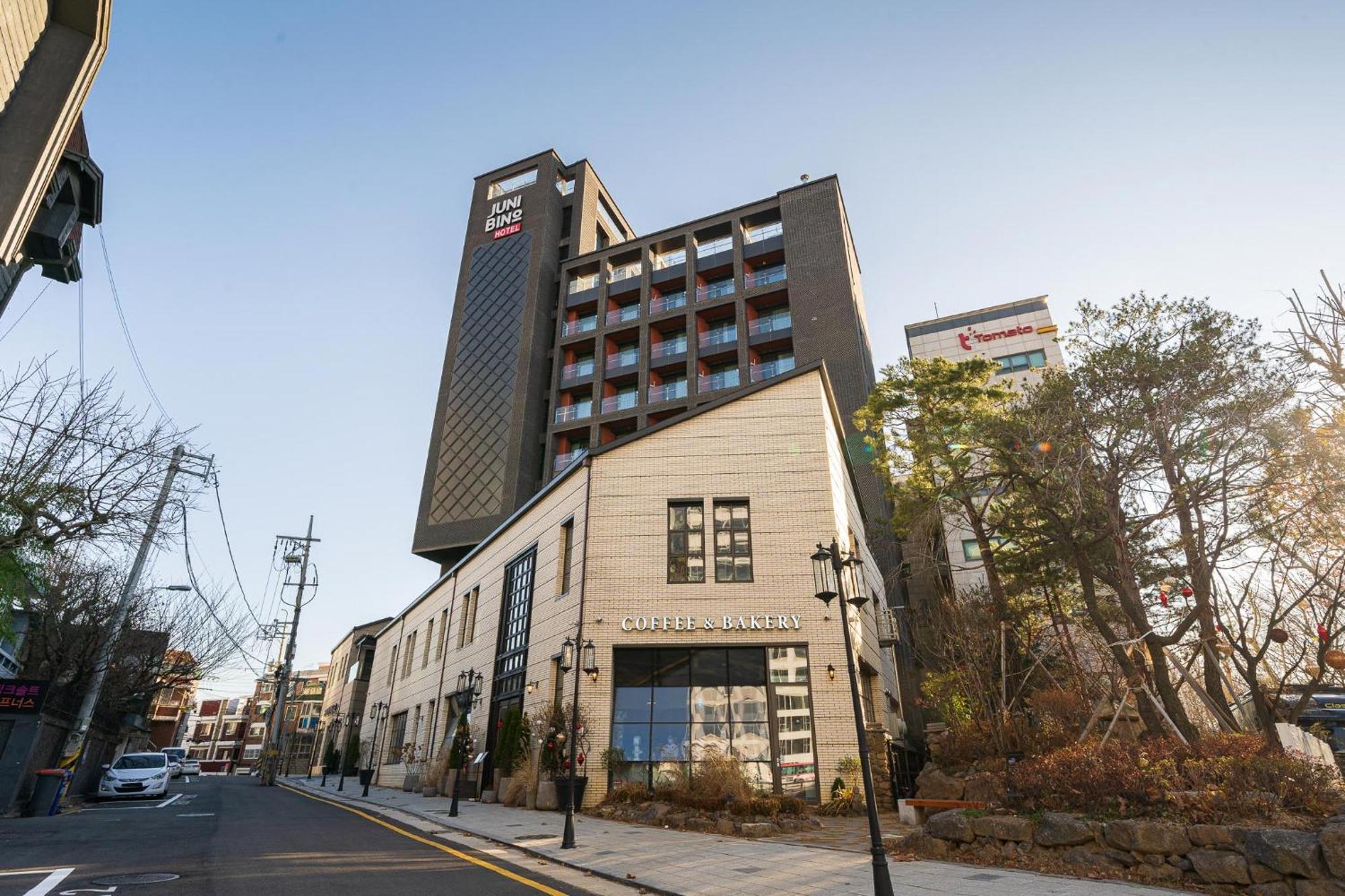 Junibino Hotel Hongdae Seoul Exterior foto
